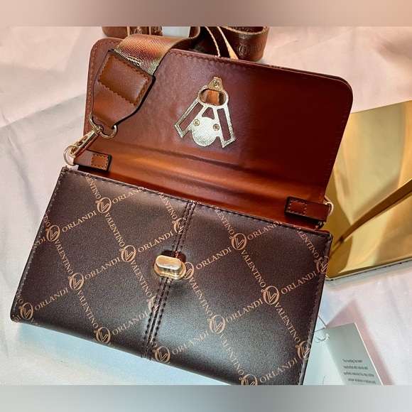 Valentino Orlandi Crossbody Clutch Brown & Gold Hardware, Turn Lock Guitar Strap - Picture 8 of 16